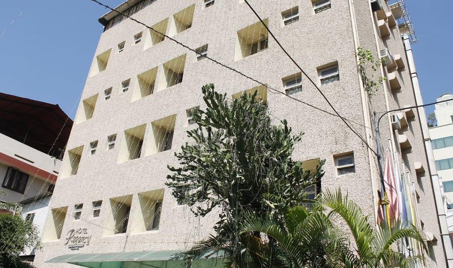 Hotel Regency 特里凡得琅 外观 照片
